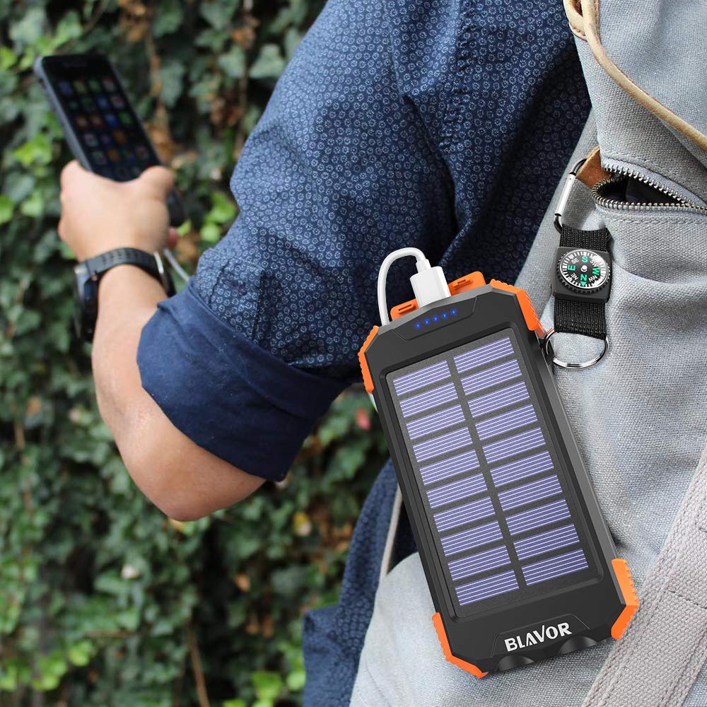 Solar-powered battery pack from blavor