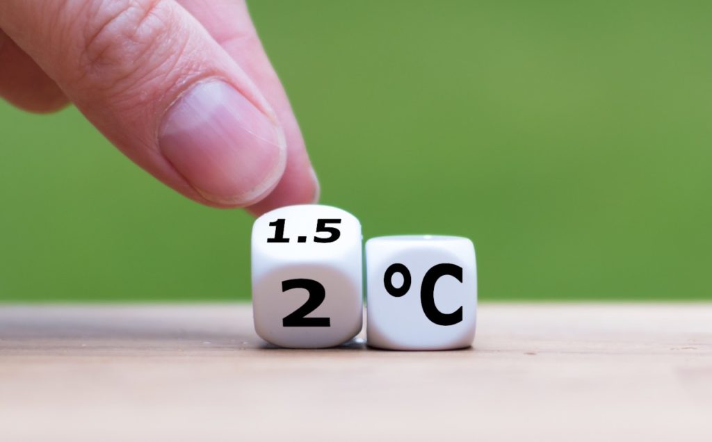 Cubes changing from 2 degrees celsius to 1. 5 degrees